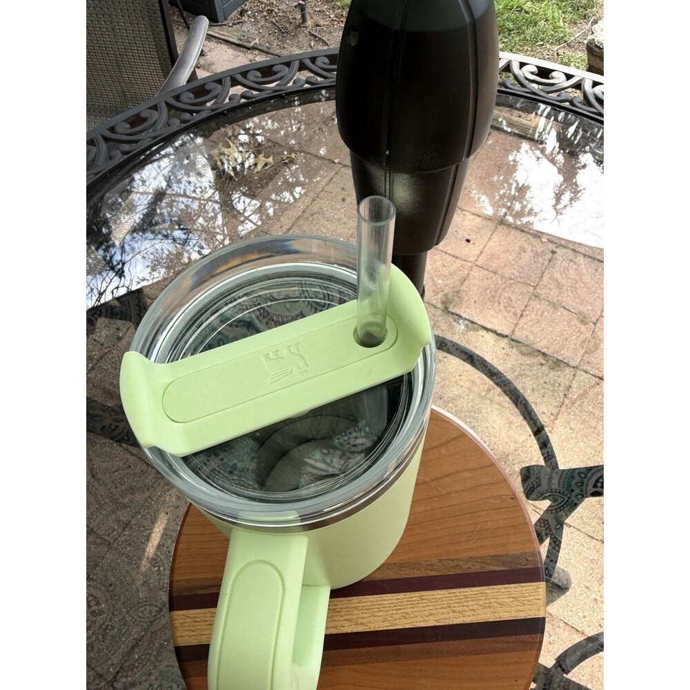 Stanley Quencher H2.0 FlowState 40oz Stainless Tumbler Handle Lid Straw Green - Picture 4 of 8